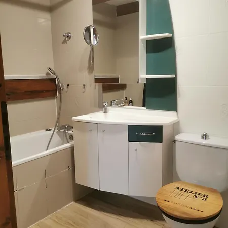 Jolie Maison Cosy Avec Terrasse 600m *