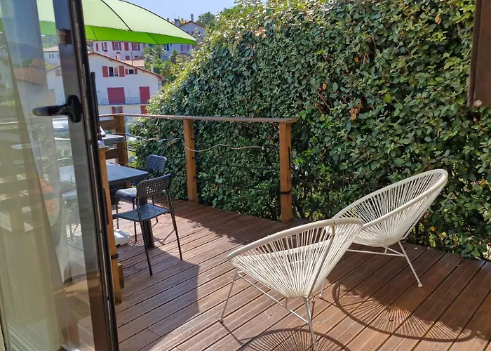 Jolie Maison Cosy Avec Terrasse 600m *